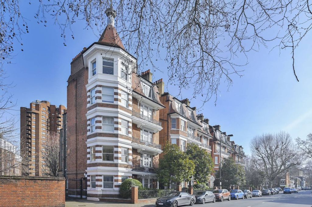 Property photo 2 of 8