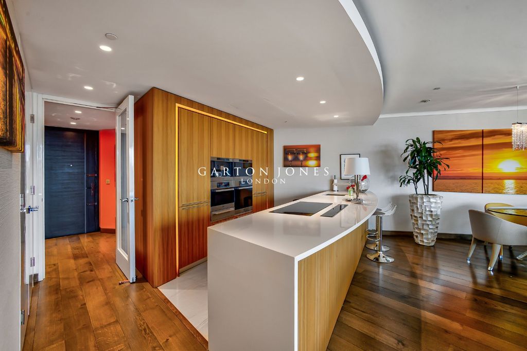 Property photo 3 of 17 Picture No. 25