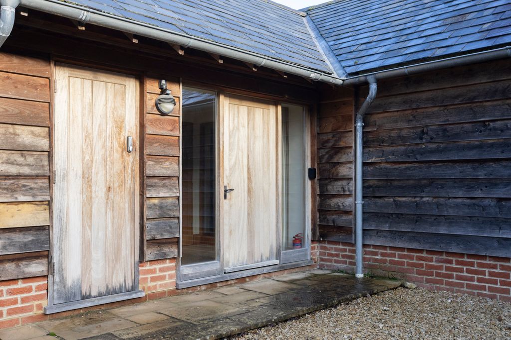 Property photo 3 of 30