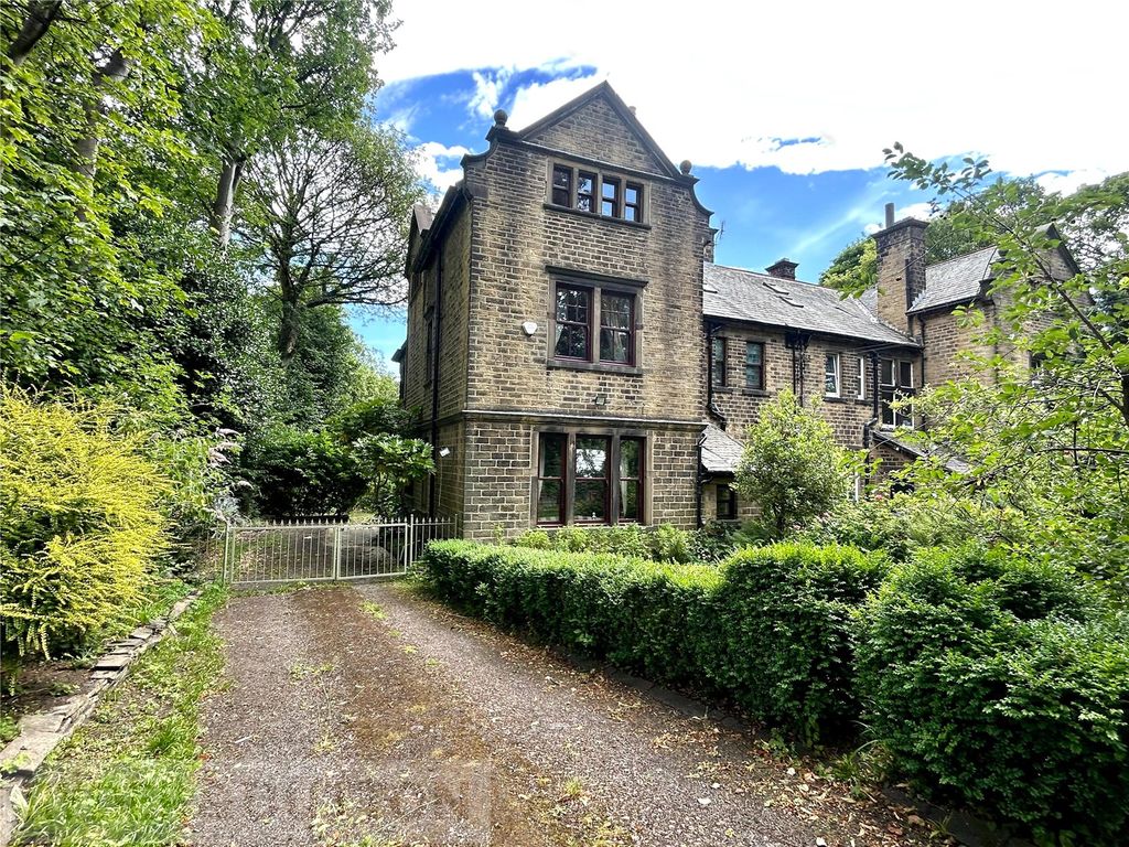 Property photo 1 of 22 External