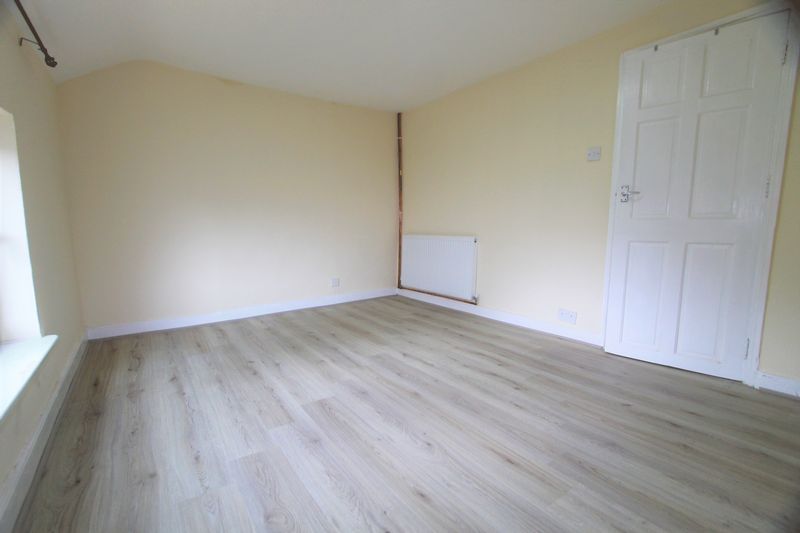 Property photo 3 of 5 Photo 5