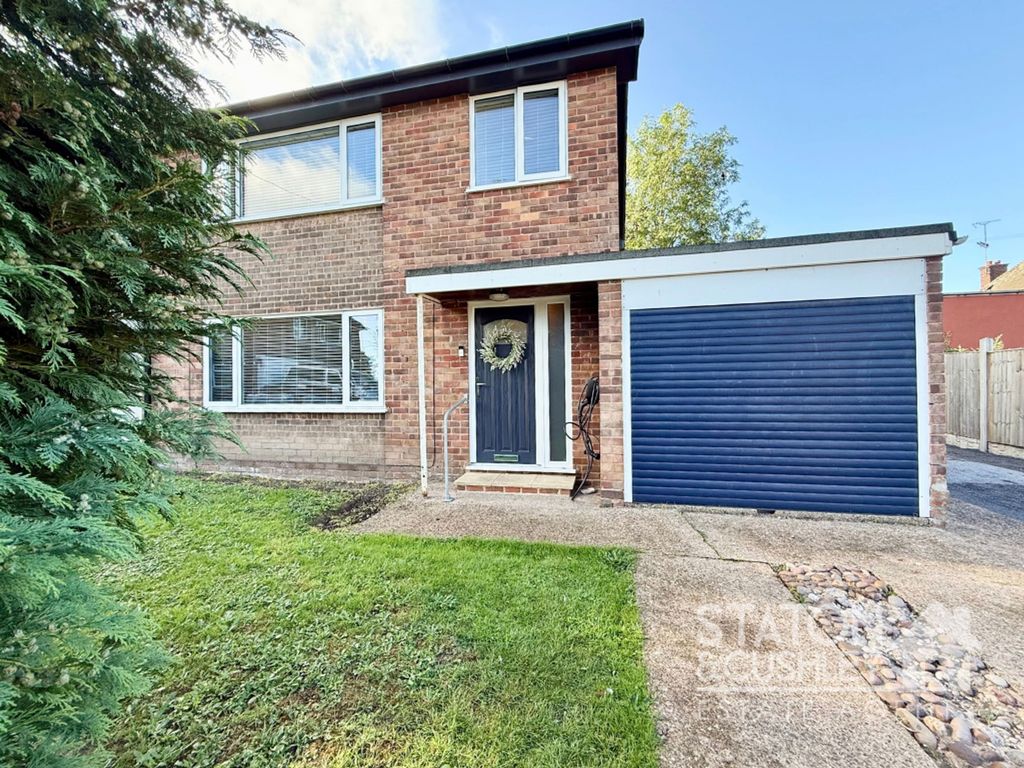 Property photo 2 of 24