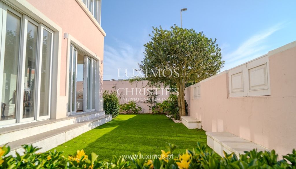 Property photo 1 of 25