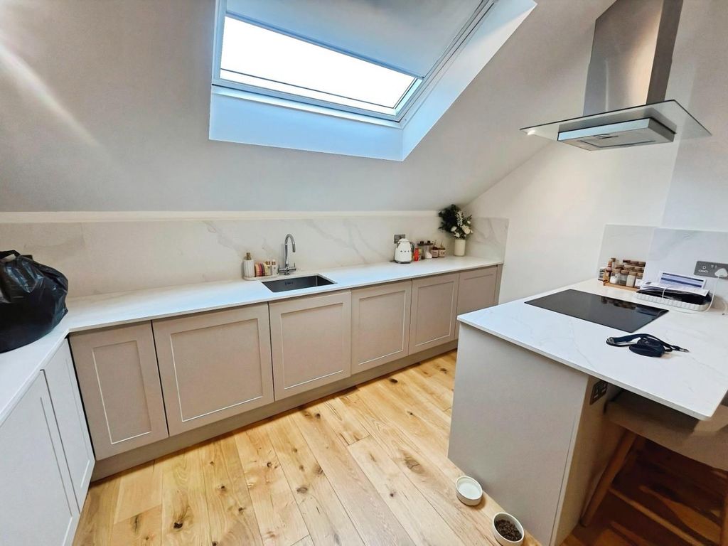 Property photo 3 of 9 5488642A-F94Fd23c-F50c-4769-Ae2d-A8E4Efa3d24F.Jpg
