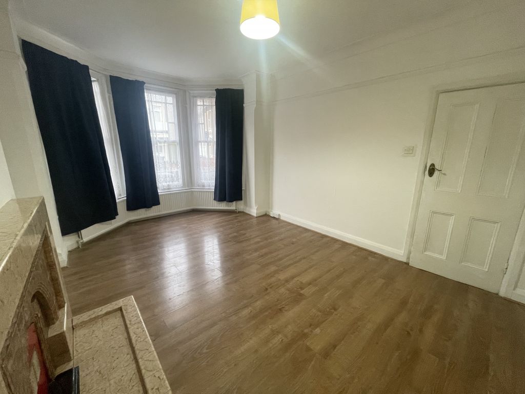 Property photo 2 of 14 Gallery