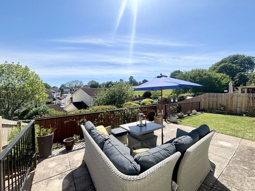 Property photo 2 of 19 Back Garden