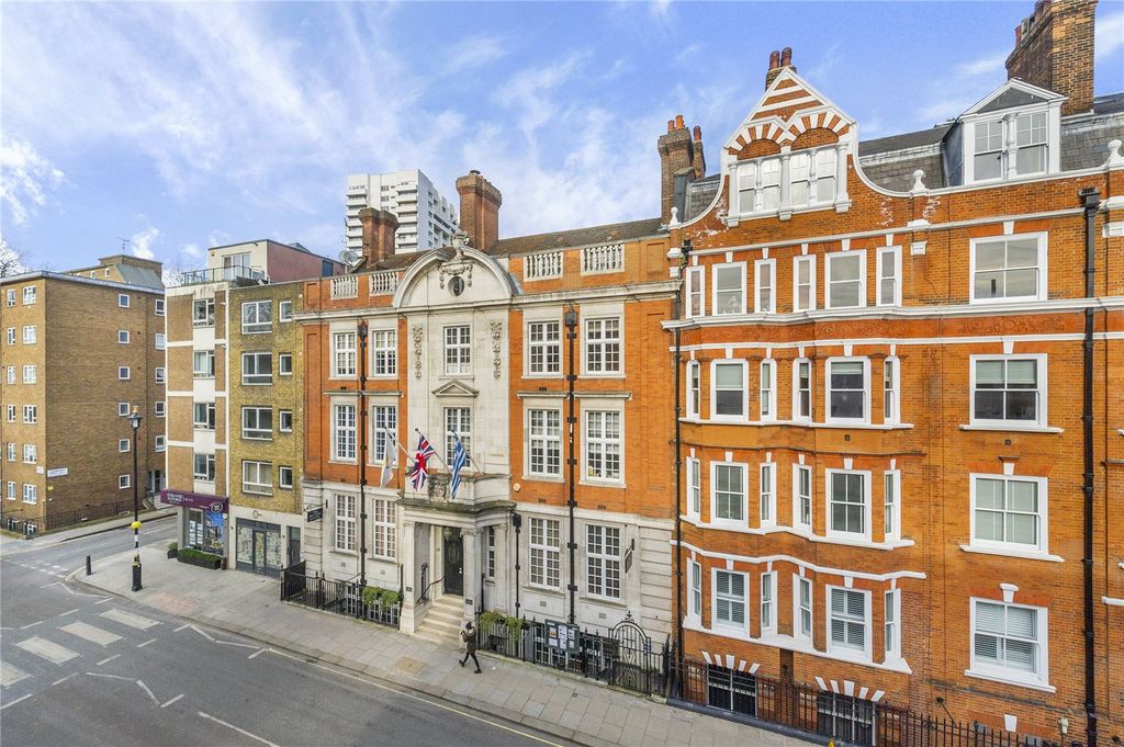 Property photo 2 of 11