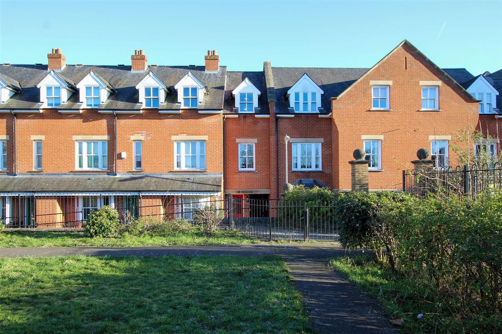 Property photo 1 of 10 Img_7258.Jpg