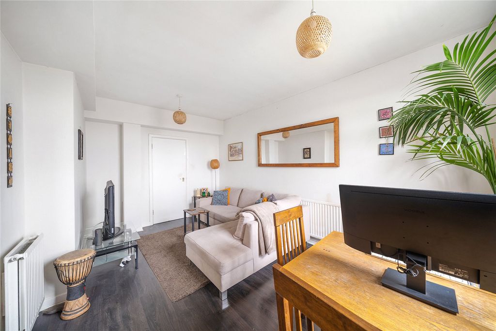 Property photo 2 of 14 Picture No. 03