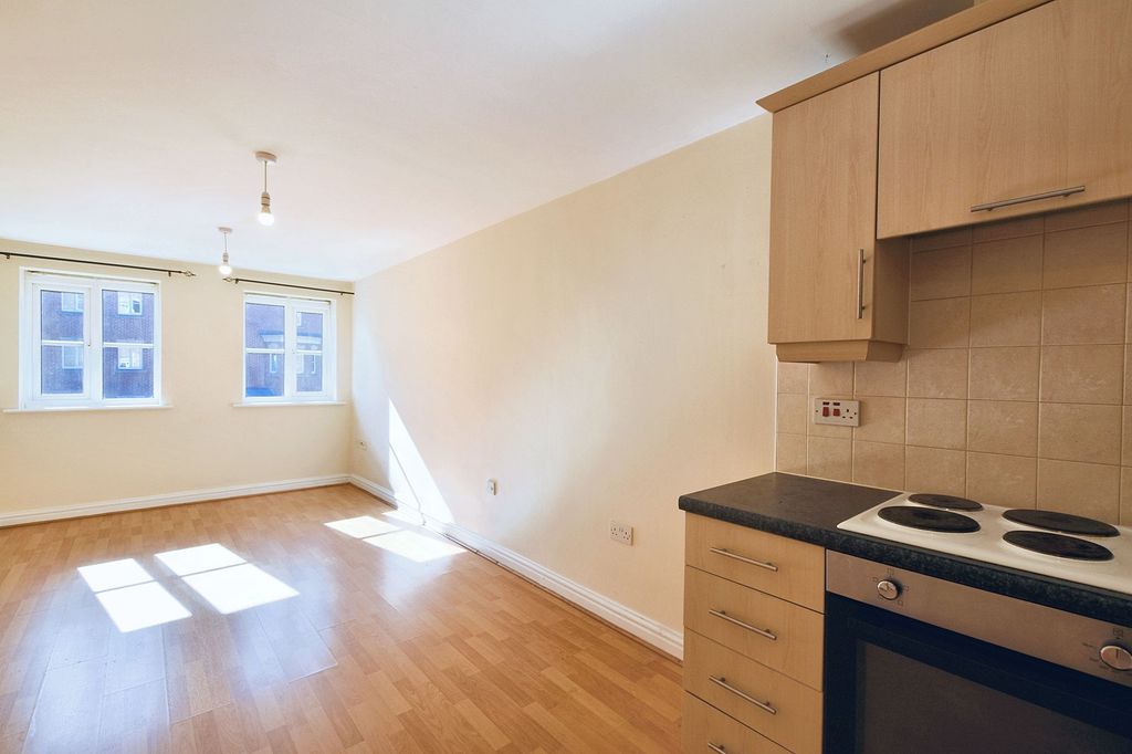Property photo 3 of 5