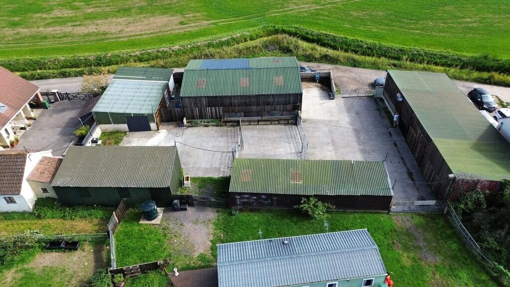 Property photo 2 of 39 Stables And Barns