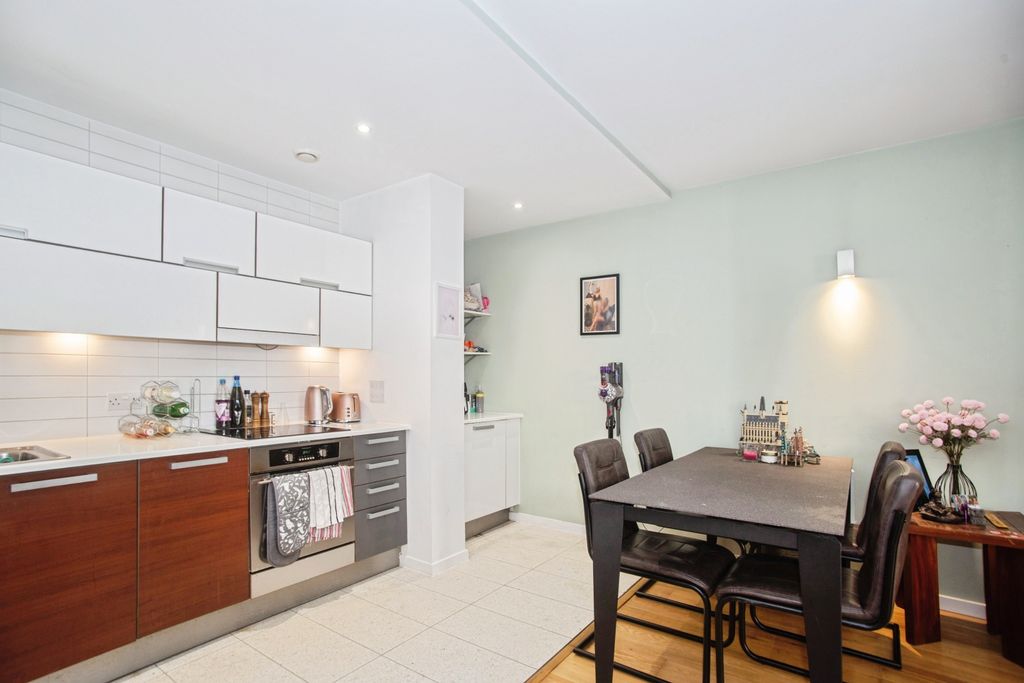 Property photo 2 of 15 Dining Area