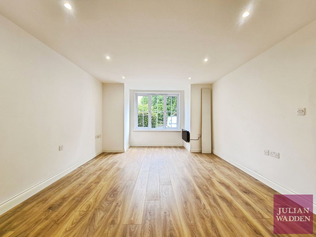 Property photo 2 of 12 Picture No. 07