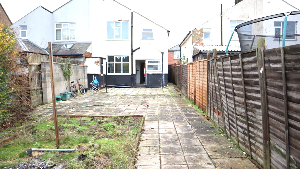 Property photo 3 of 30