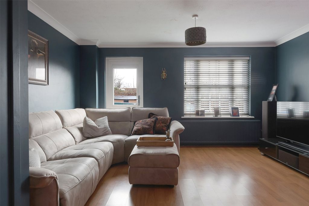 Property photo 2 of 10 Picture No. 08