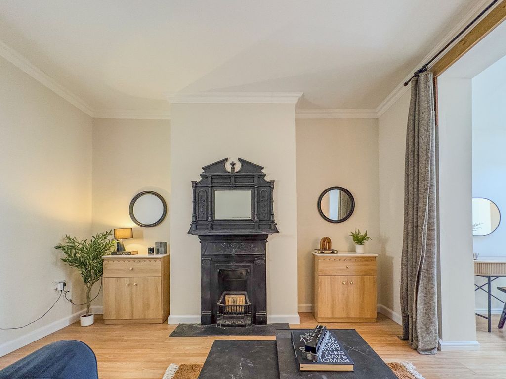 Property photo 3 of 18 5098748