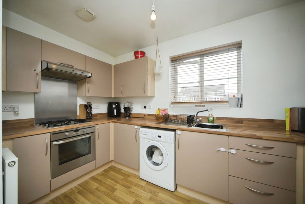 Property photo 2 of 13 Photo