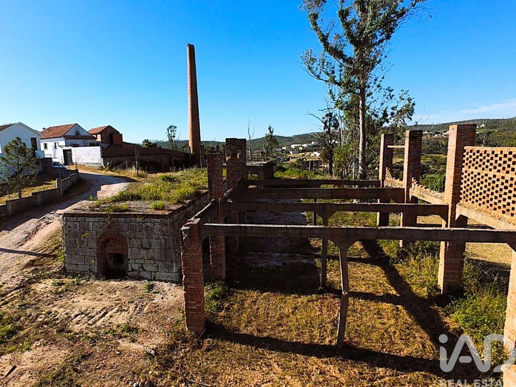 Property photo 1 of 32
