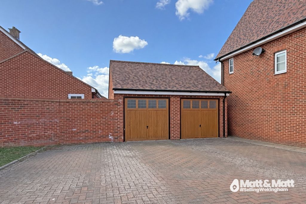 Property photo 3 of 10 4991077