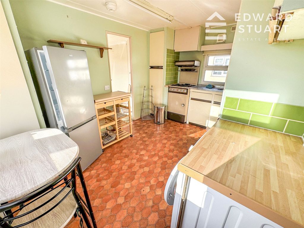 Property photo 2 of 11 Picture No. 04