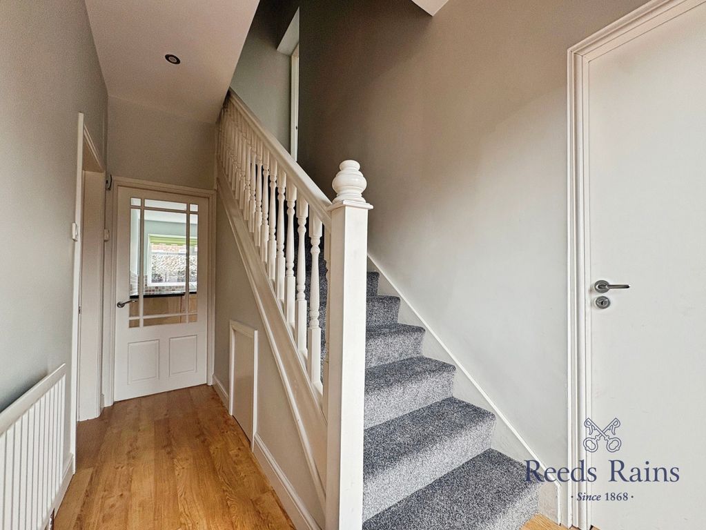 Property photo 2 of 16 Pbox-Img.Jpg