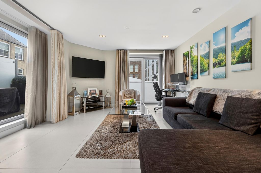 Property photo 1 of 13 Image