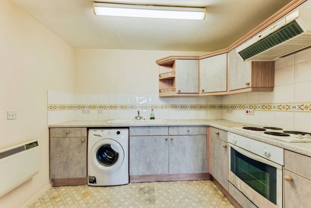 Property photo 2 of 11 Pbox-Img.Jpg