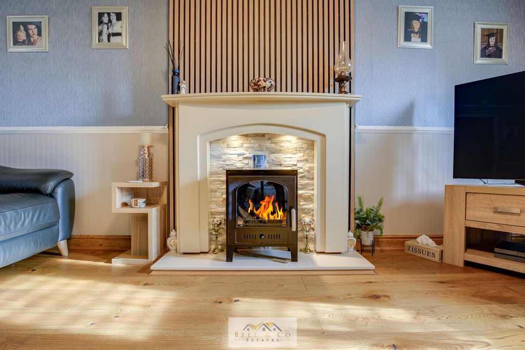 Property photo 3 of 36 Lounge 1.3