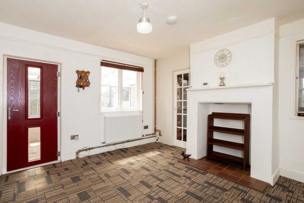 Property photo 3 of 20 Sitting Room
