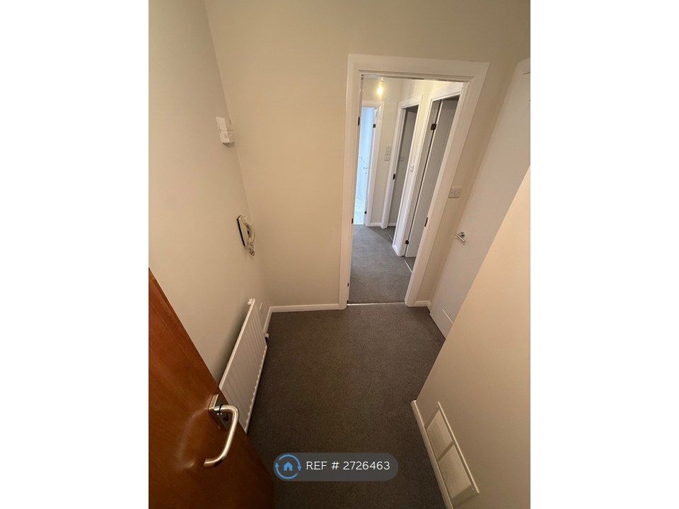 Property photo 3 of 13 Hallway