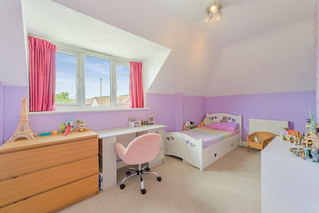 Additional image 8 of 2 bed maisonette for saleCrowhurst Mead, Godstone RH9