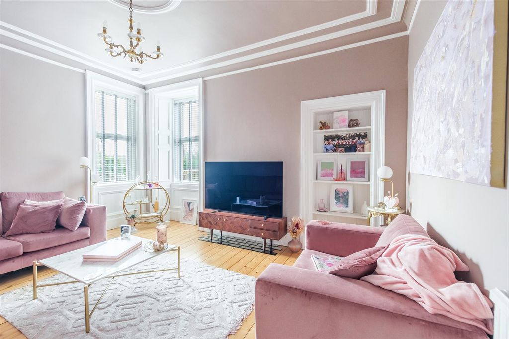 Property photo 3 of 25 Coronation Street-9.Jpg