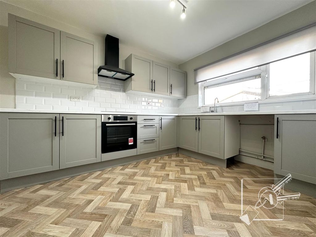 Property photo 2 of 13 Kitchen