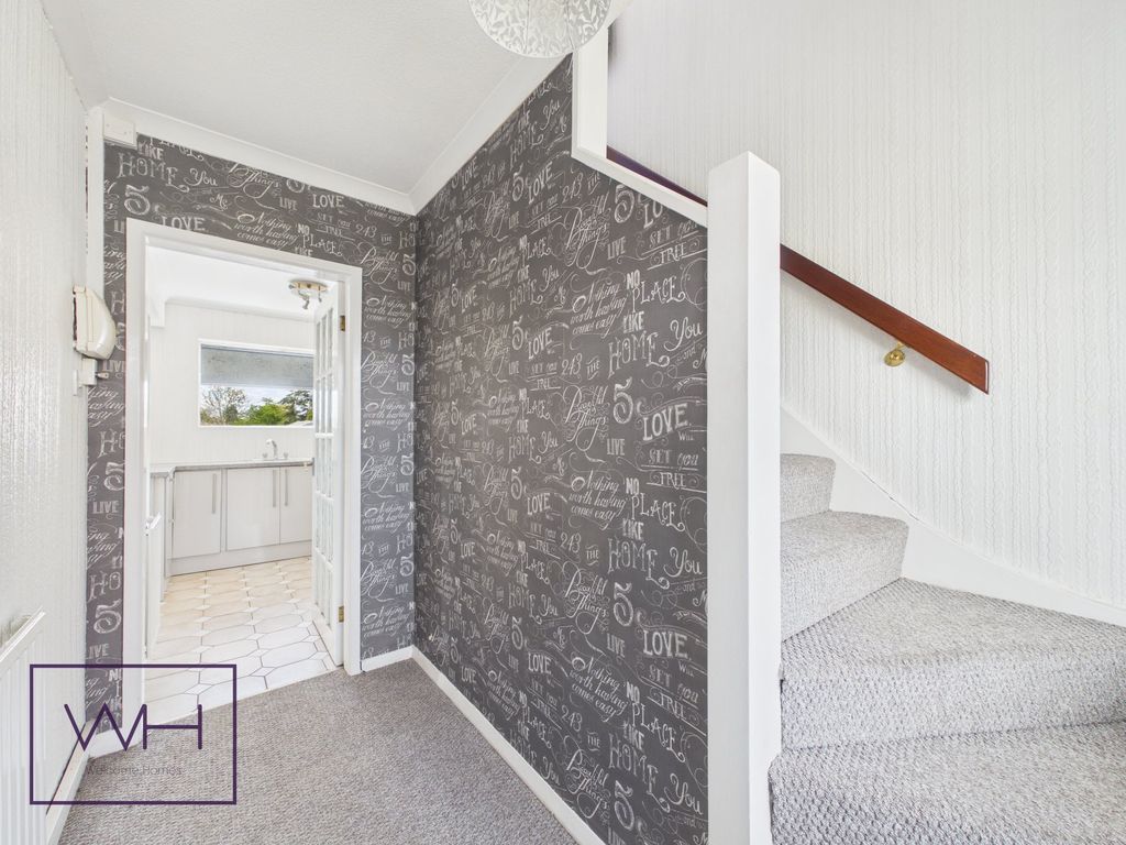 Property photo 2 of 20 Cam04980G0-Pr0141-Still018