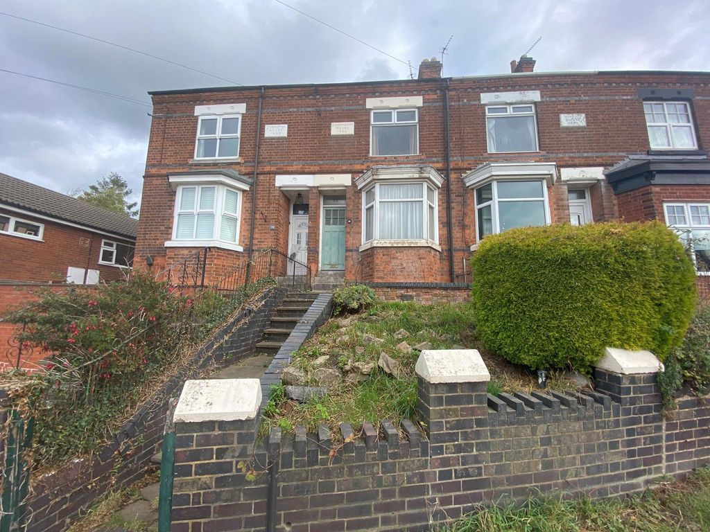 Property photo 2 of 17