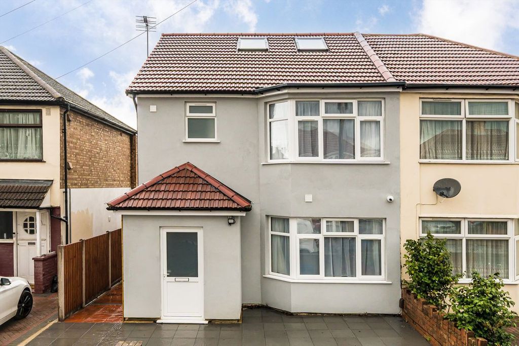 Property photo 1 of 6