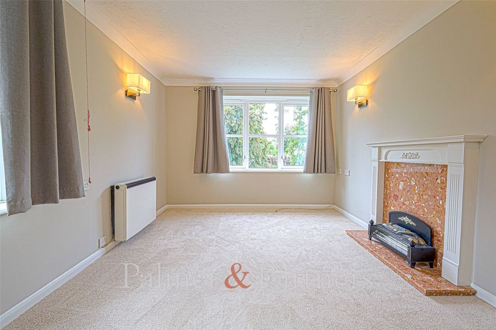 Property photo 2 of 6 Reception Room