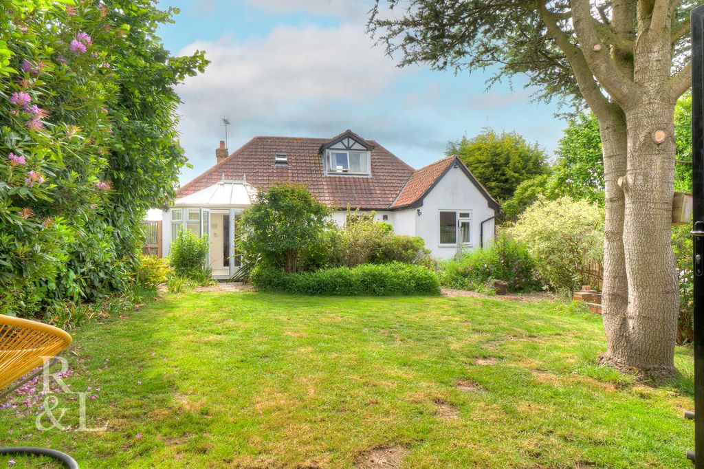 Property photo 2 of 36 Batched  (17).Jpg