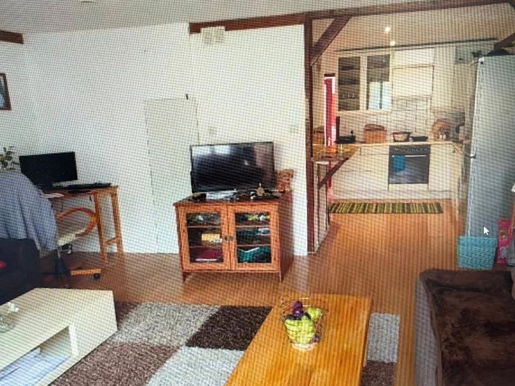 Property photo 3 of 7 Photo 3