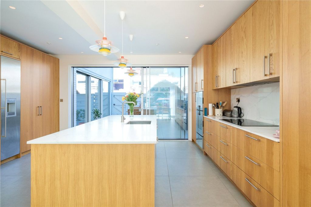 Property photo 2 of 32 Kitchen