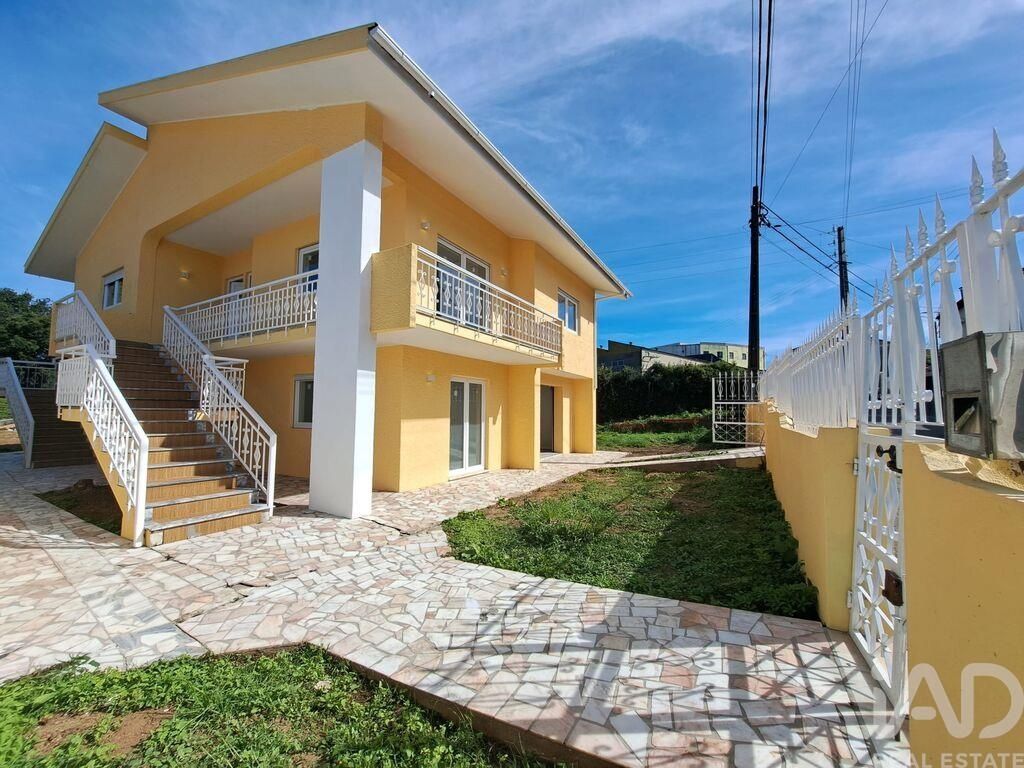 Property photo 1 of 30