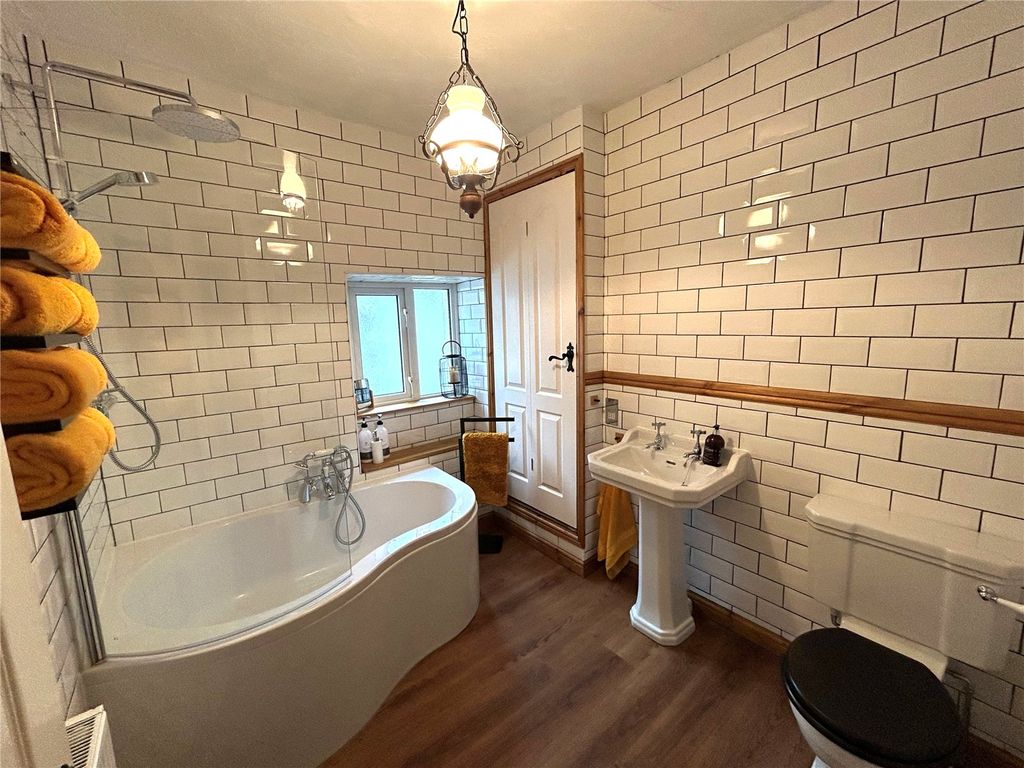 Property photo 2 of 14 Picture No. 36