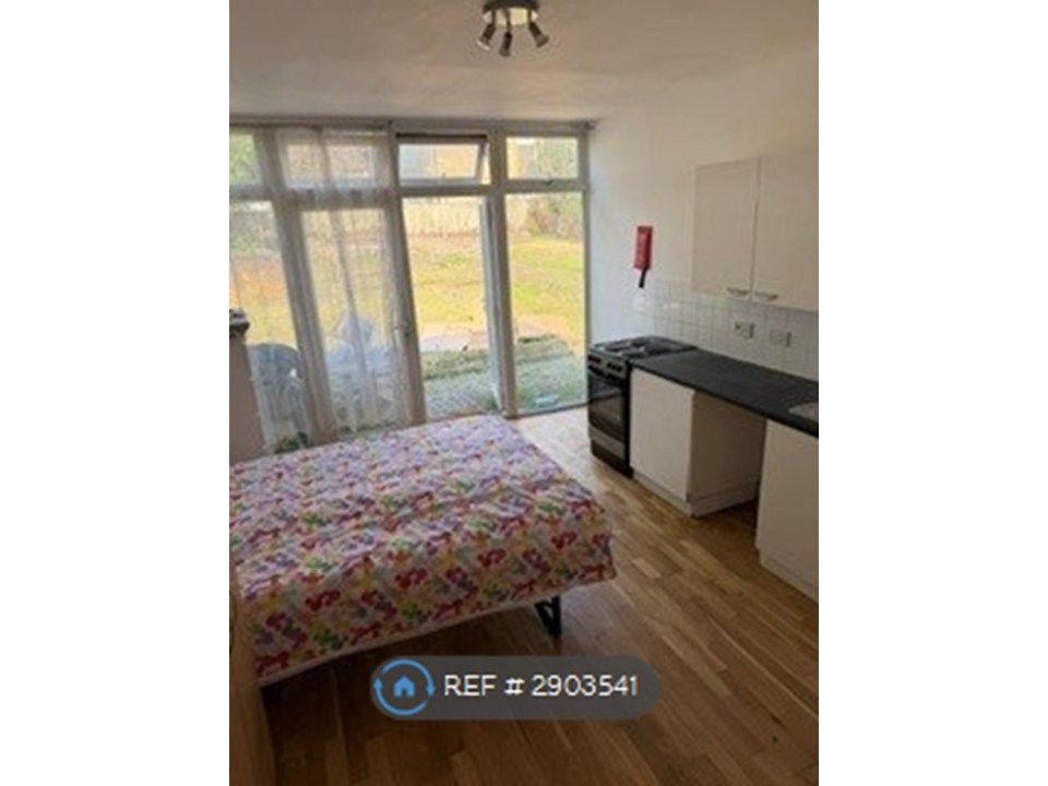 Property photo 3 of 4