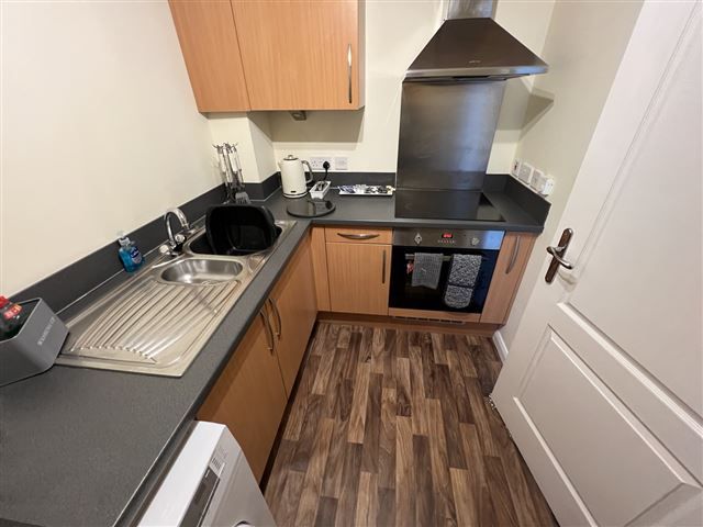 Property photo 3 of 14 Kitchen