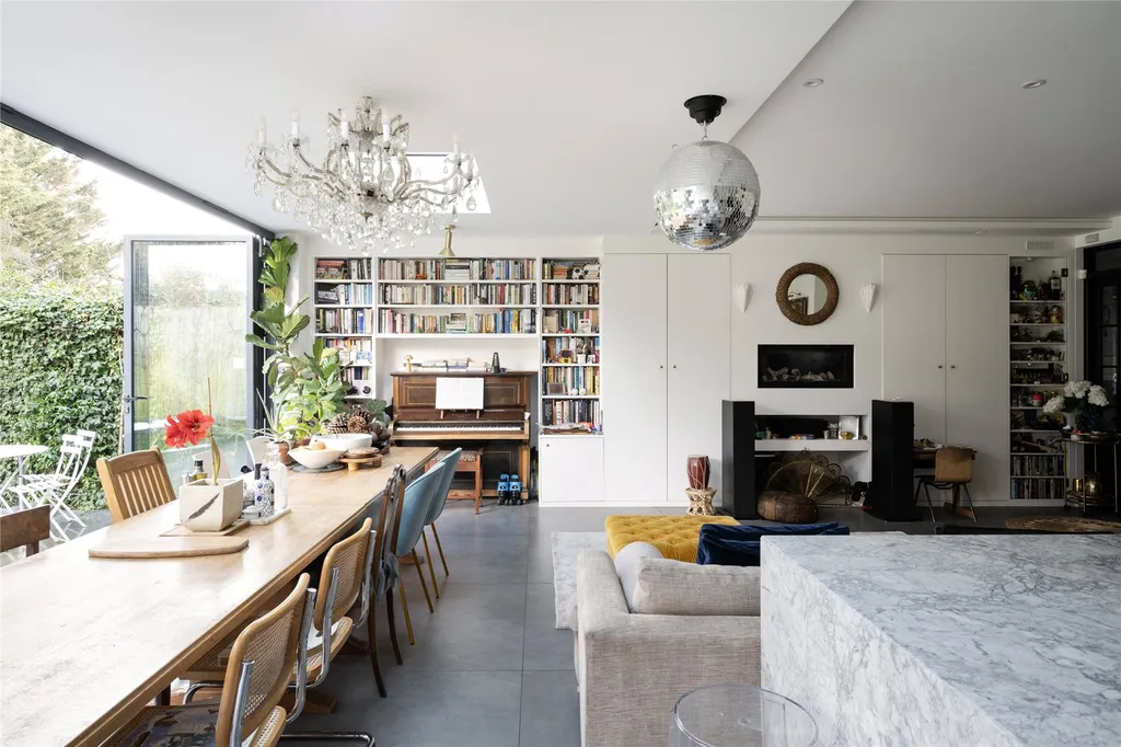 Chamberlayne Road, London NW10 – pohled 3