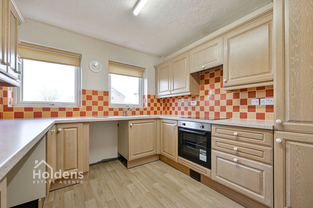 Property photo 3 of 17