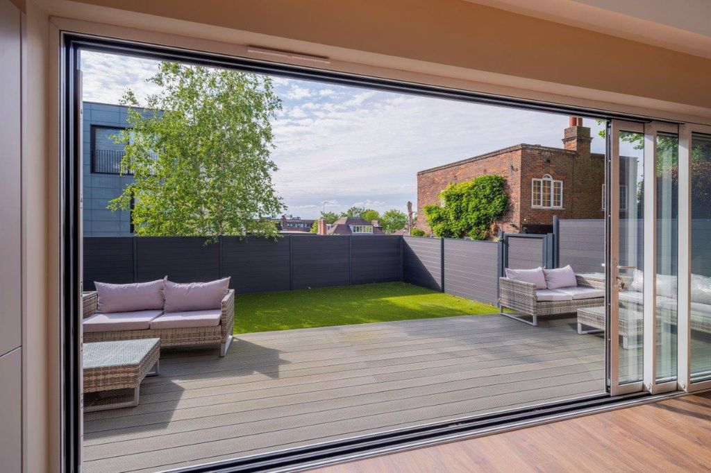 Property photo 1 of 11 Picture No. 41