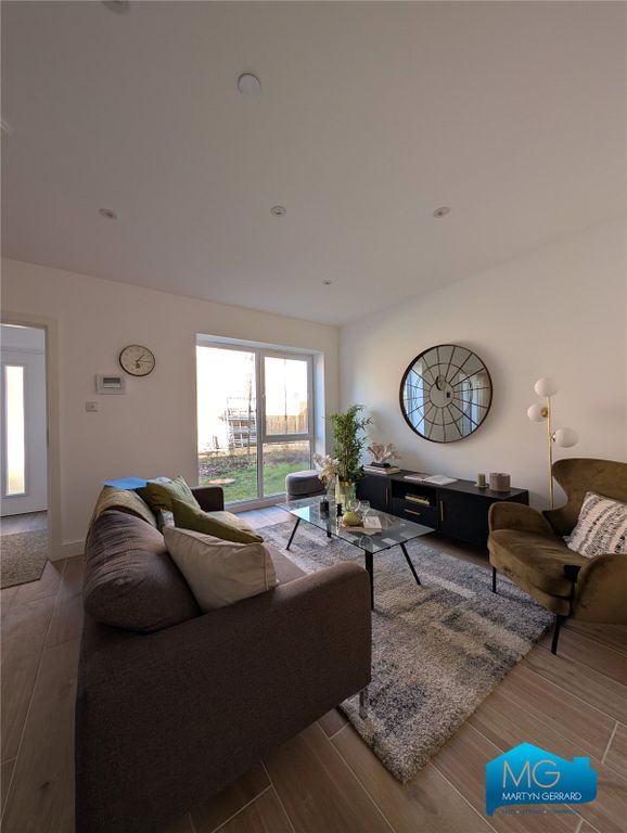 Property photo 3 of 15 Picture No. 07