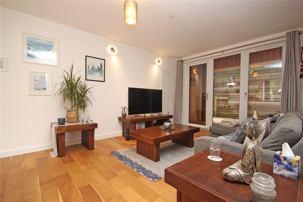 Property photo 2 of 20 Living Area