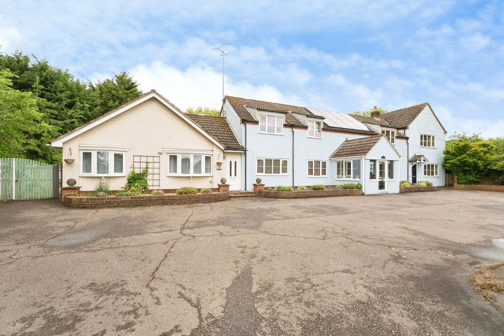 Property photo 1 of 30 Pbox-Img.Jpg